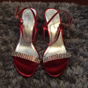 First Sight | 2.5” Red Heels with Rhinestones 💃🏻